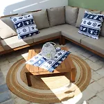 Seaside Apartment *