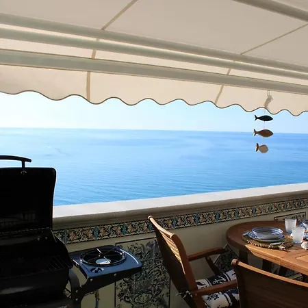 Seaside Apartmán
